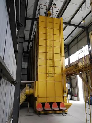 Хорошая цена Автоматический контрольный сушильщик зерна типа партии с горелкой хюска емкостью 15 тонн онлайн